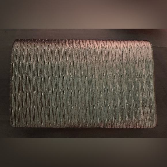 FREE ADD-ON WITH PURCHASE! - Picture 3 of 14